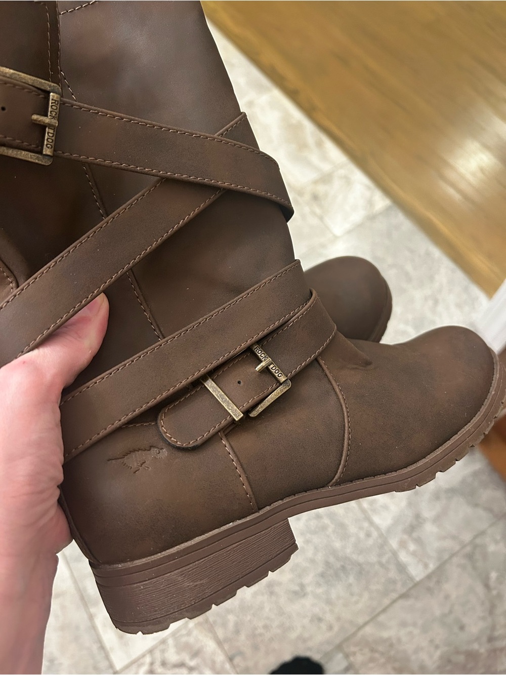 Rocket dog size 8 boots